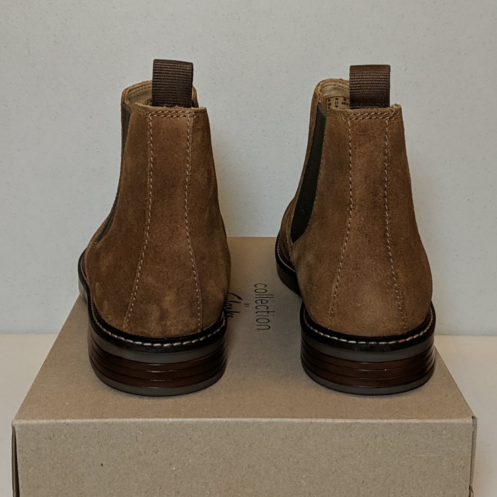 Clarks Chelsea Boot Dark Tan Suede - Picture 5 of 6